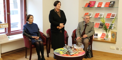 Vaikystė, meilė ir energija knygoje „Šešėlių blankumoj“
