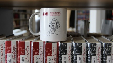 TOP 20 knygų bibliotekoje šį pavasarį