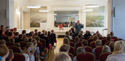 Dievo karvytės bibliotekoje