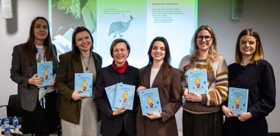 Vilniaus knygų mugėje pristatėme bibliotekos išleistą knygą „Skaityk lengvai: tekstai lengvai...